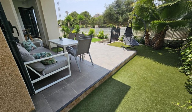 Resale - Villa -
Orihuela Costa - La Regia