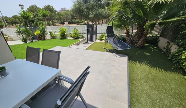 Resale - Villa -
Orihuela Costa - La Regia