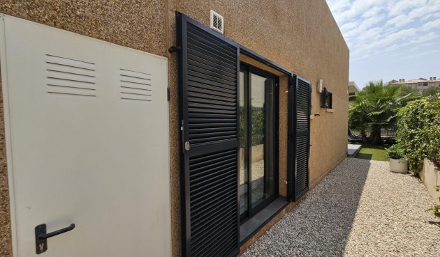 Resale - Villa -
Orihuela Costa - La Regia