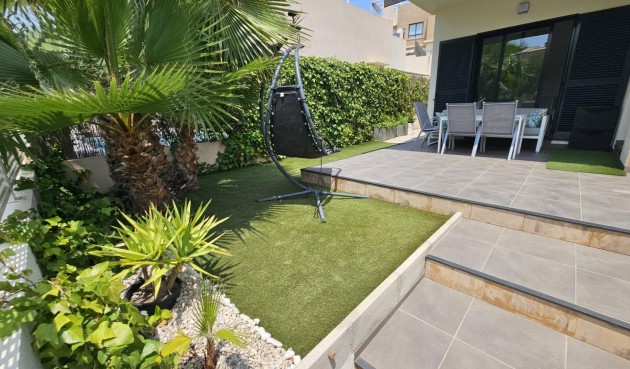 Resale - Villa -
Orihuela Costa - La Regia