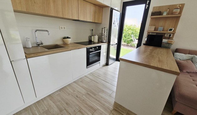 Resale - Villa -
Orihuela Costa - La Regia