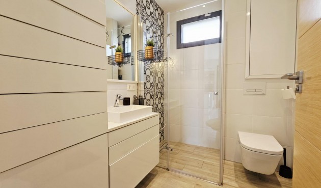 Resale - Villa -
Orihuela Costa - La Regia