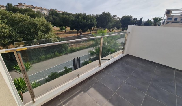 Resale - Villa -
Orihuela Costa - La Regia