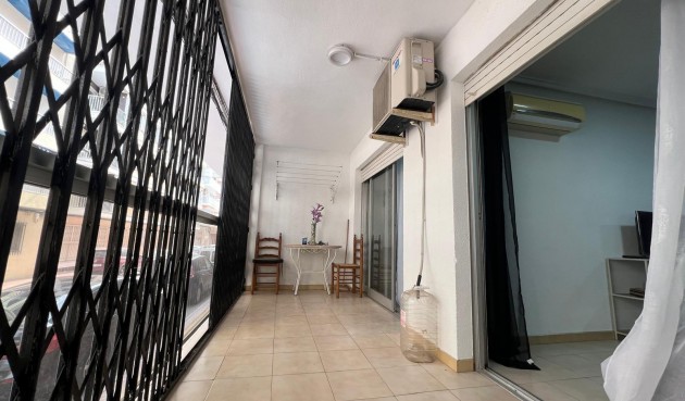 Resale - Apartment -
Torrevieja - Playa del Cura