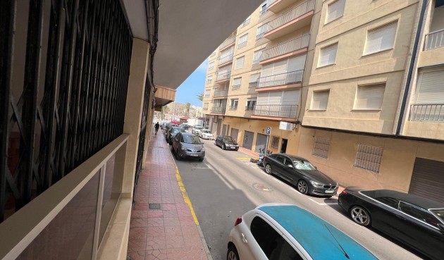 Resale - Apartment -
Torrevieja - Playa del Cura