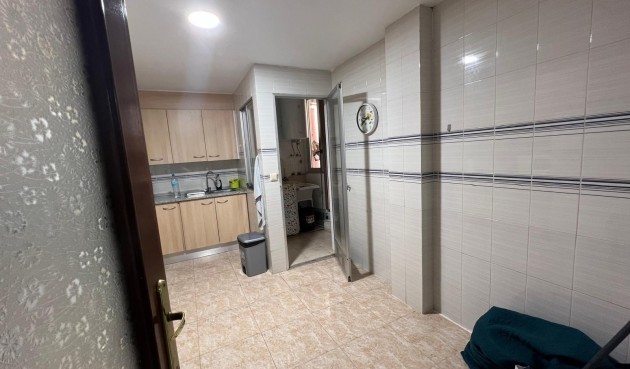 Resale - Apartment -
Torrevieja - Playa del Cura