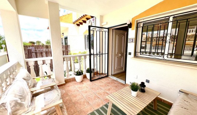 Återförsäljning - Town House -
Orihuela - Urbanización Perla Del Mar