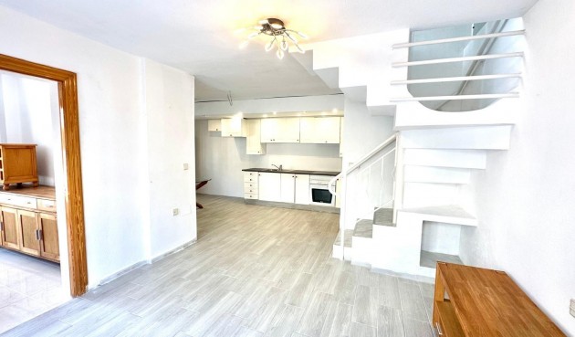 Återförsäljning - Town House -
Torrevieja - Carrefour