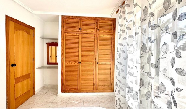 Resale - Apartment -
Torrevieja - Playa del Cura