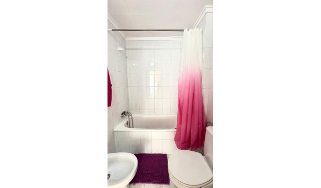 Resale - Apartment -
Torrevieja - Playa del Cura