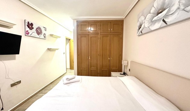 Återförsäljning - Apartment -
Torrevieja