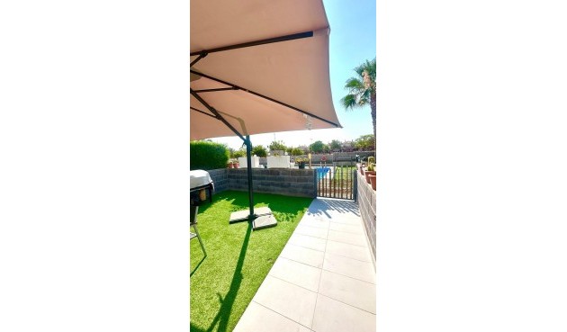 Resale - Town House -
Torrevieja - aguas nuevas