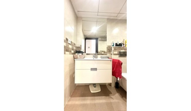 Resale - Town House -
Torrevieja - aguas nuevas