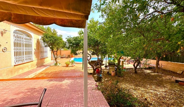 Resale - Villa -
Torrevieja - Los Balcones - Los Altos del Edén