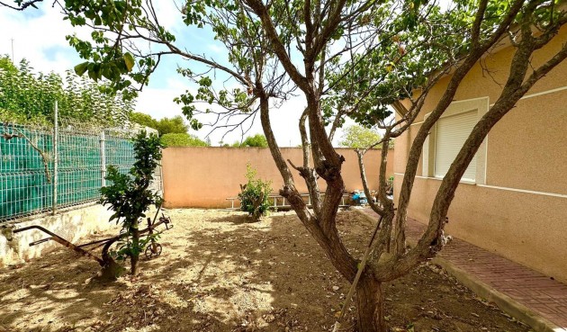 Resale - Villa -
Torrevieja - Los Balcones - Los Altos del Edén