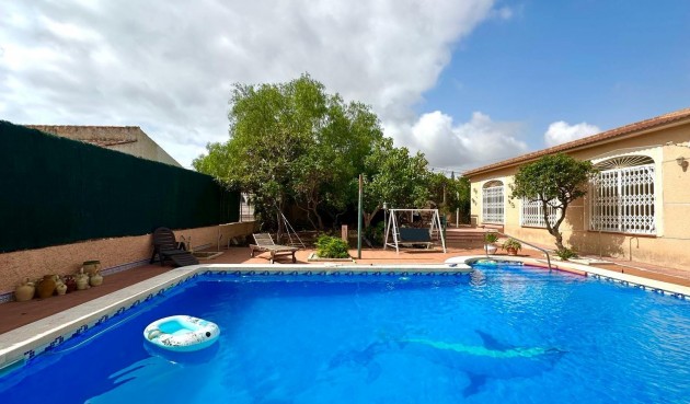Resale - Villa -
Torrevieja - Los Balcones - Los Altos del Edén