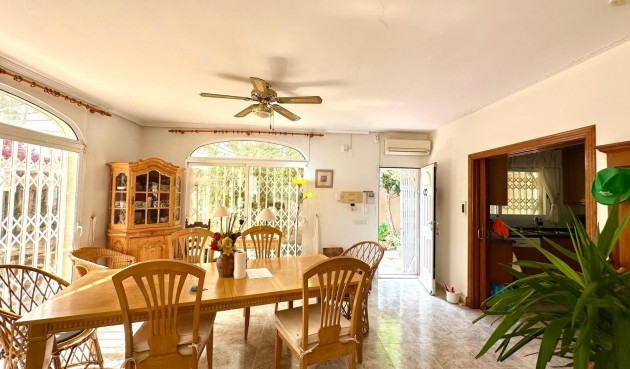 Resale - Villa -
Torrevieja - Los Balcones - Los Altos del Edén