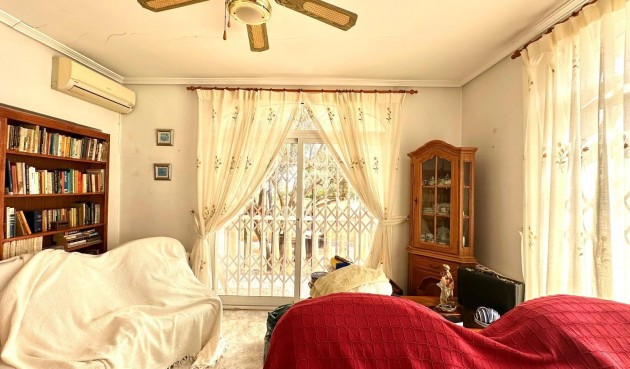 Resale - Villa -
Torrevieja - Los Balcones - Los Altos del Edén