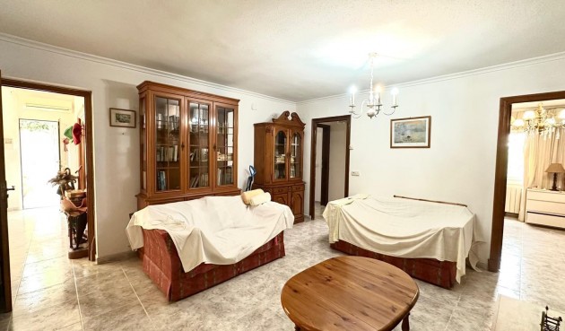 Resale - Villa -
Torrevieja - Los Balcones - Los Altos del Edén