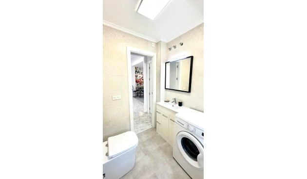 Resale - Apartment -
Orihuela Costa - Playa Flamenca