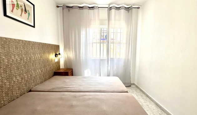 Resale - Apartment -
Orihuela Costa - Playa Flamenca