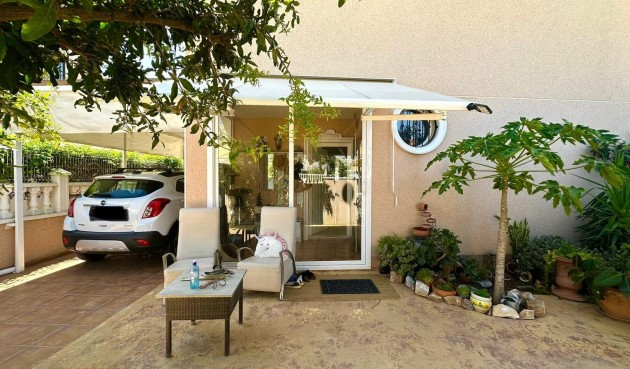 Reventa - Villa -
Orihuela Costa - La Regia