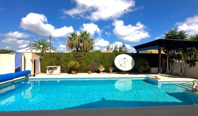 Resale - Villa -
Cabo Roig - Costa Blanca