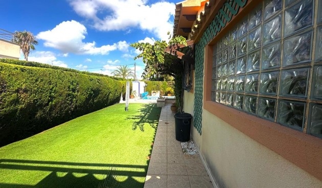 Resale - Villa -
Cabo Roig - Costa Blanca