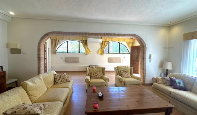 Resale - Villa -
Cabo Roig - Costa Blanca