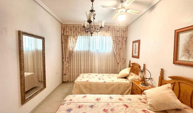 Reventa - Ático -
Torrevieja - Centro