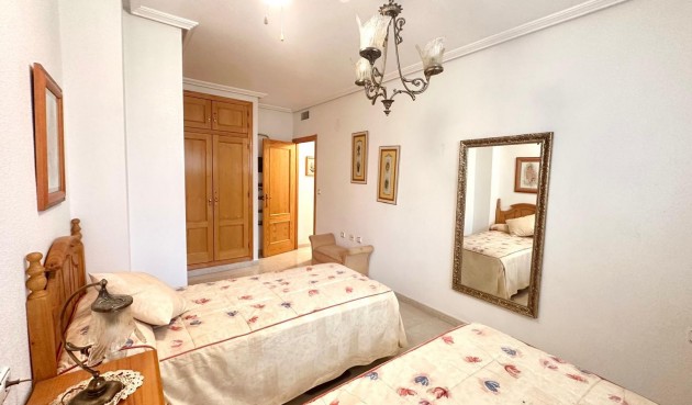 Reventa - Ático -
Torrevieja - Centro