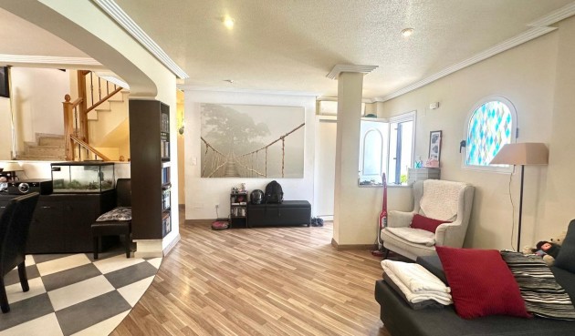 Återförsäljning - Town House -
Orihuela - Urbanización Perla Del Mar