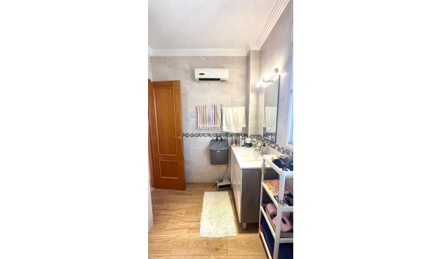 Återförsäljning - Town House -
Orihuela - Urbanización Perla Del Mar