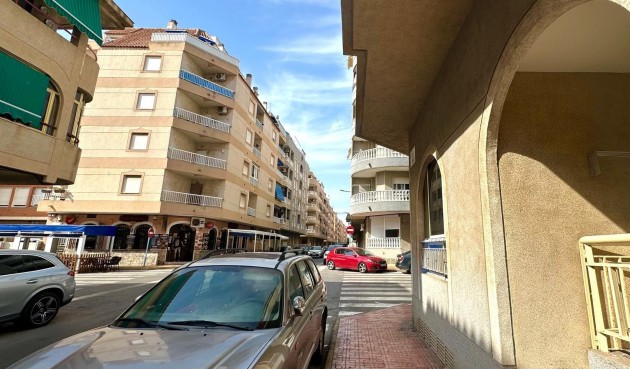 Brukt - Apartment -
Torrevieja - Acequion