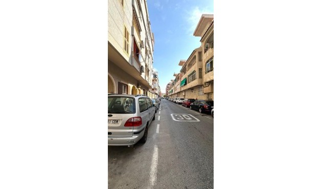 Brukt - Apartment -
Torrevieja - Acequion