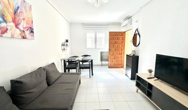 Brukt - Apartment -
Torrevieja - Acequion