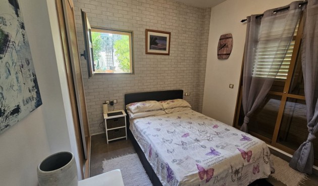 Reventa - Villa -
Sierra Cortina - Inland