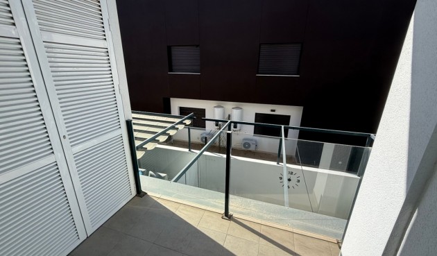 Brukt - Toppleilighet -
Pilar de la Horadada - Costa Blanca