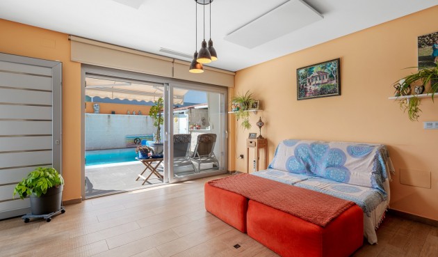 Reventa - Villa -
Benijofar - Costa Blanca