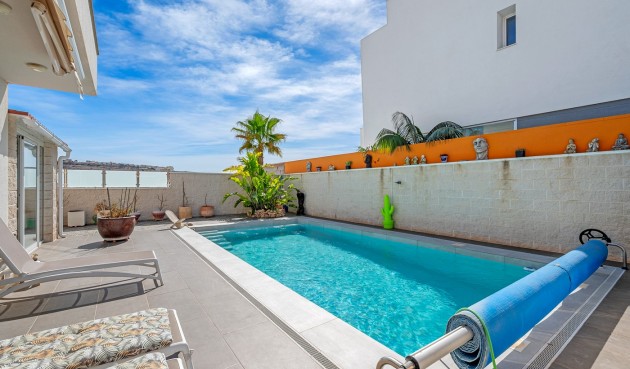 Reventa - Villa -
Benijofar - Costa Blanca
