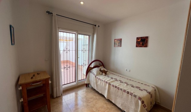 Brukt - Town House -
Lo Pagan - La Puntica