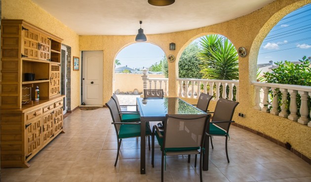 Resale - Villa -
Torrevieja - Costa Blanca