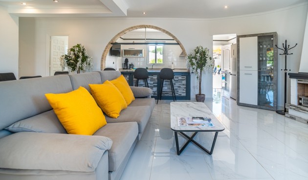 Resale - Villa -
Torrevieja - Costa Blanca