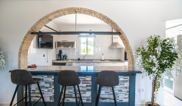 Resale - Villa -
Torrevieja - Costa Blanca