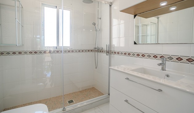 Resale - Villa -
Torrevieja - Costa Blanca