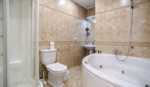 Resale - Villa -
Torrevieja - Costa Blanca