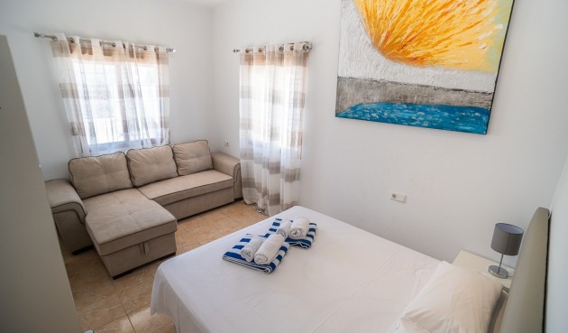 Resale - Villa -
Torrevieja - Costa Blanca