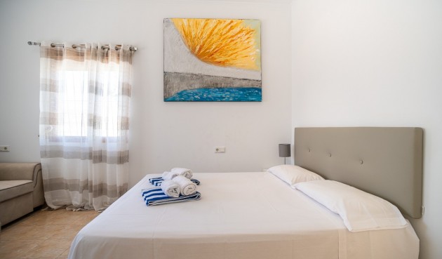 Resale - Villa -
Torrevieja - Costa Blanca