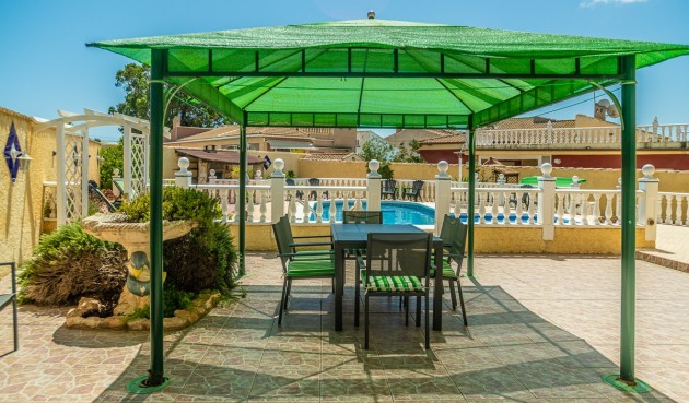 Resale - Villa -
Torrevieja - Costa Blanca