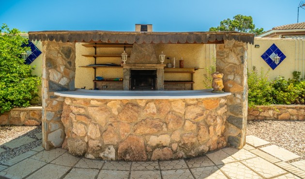 Resale - Villa -
Torrevieja - Costa Blanca